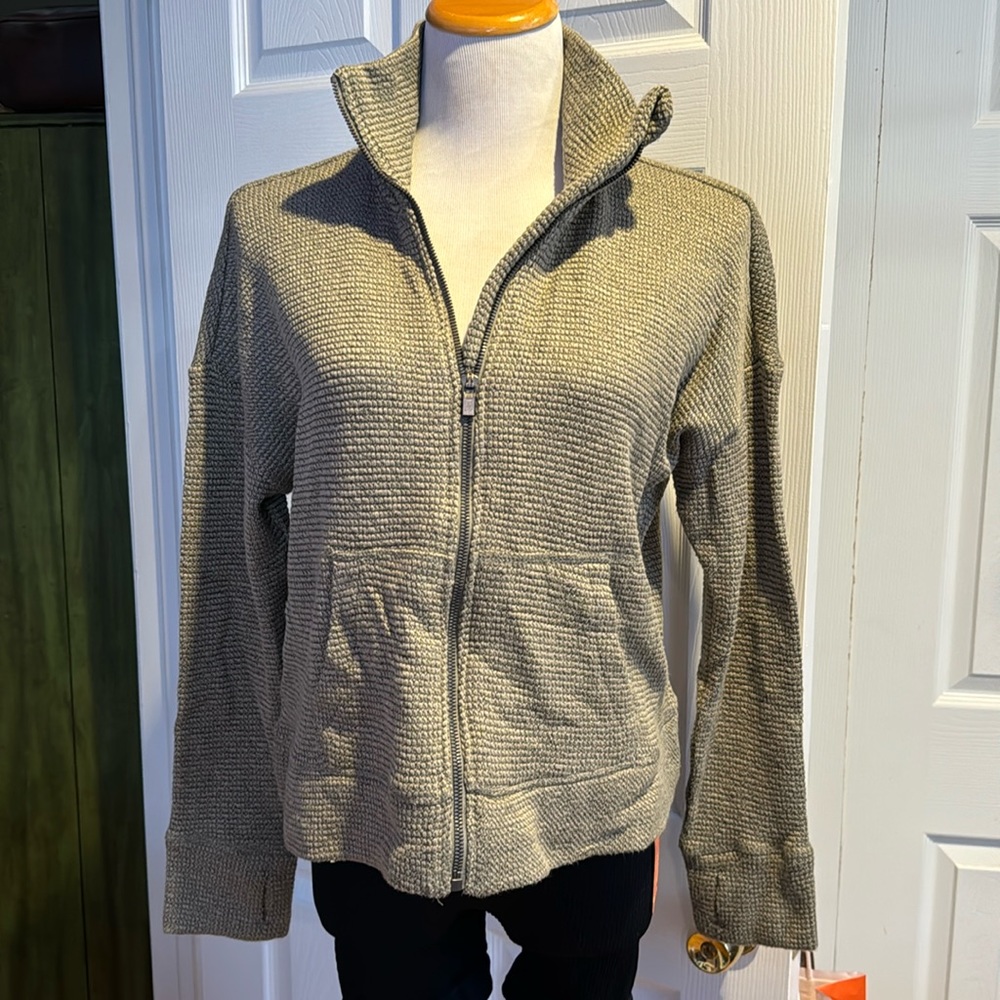 Green,long sleeve, zip up jacket. Brand… 90Degree.